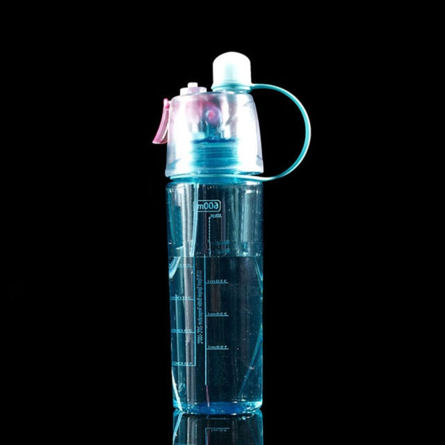 Garrafa Para Caminhada e Academia Fitness 600 ml Com Borrifador Água
